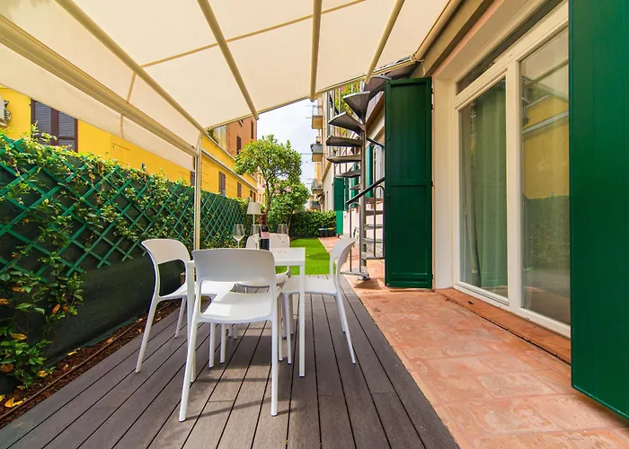 Urban Cottage Free Parking - Private Garden Bologna